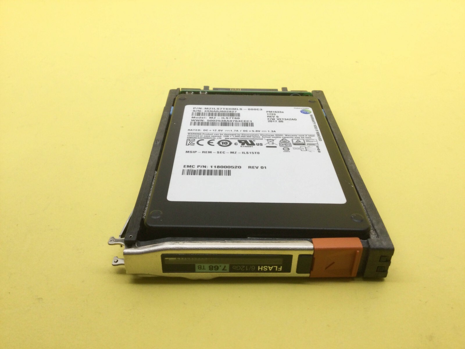 EMC 005052112 7.68TB 2.5