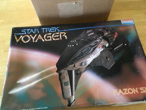 Vintage STAR TREK Model Kit Voyager Kazon Ship Monogram Skill 2 Unopened