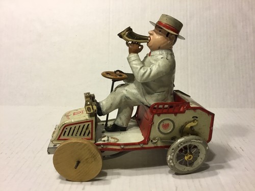ANTIQUE LEHMANN TUT TUT TIN LITHO CLOCKWORK CAR LOT “VERY RARE”