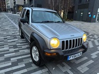 2004 JEEP CHEROKEE CRD SPORT 2.8 CRD DIESEL STATION WAGON AUTOMATIC 5dr SILVER