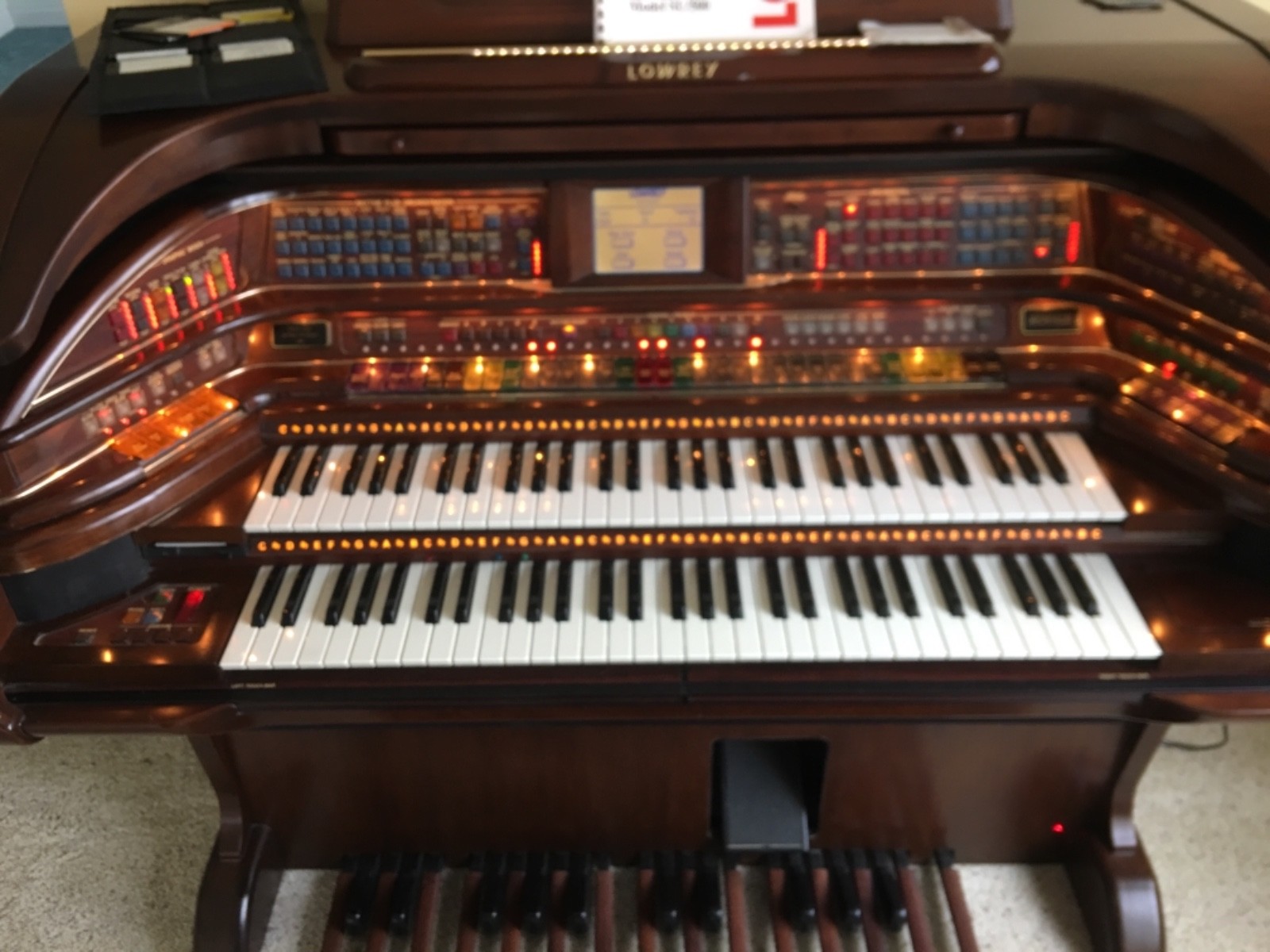 Lowrey Royale SU-500 Electric Organ