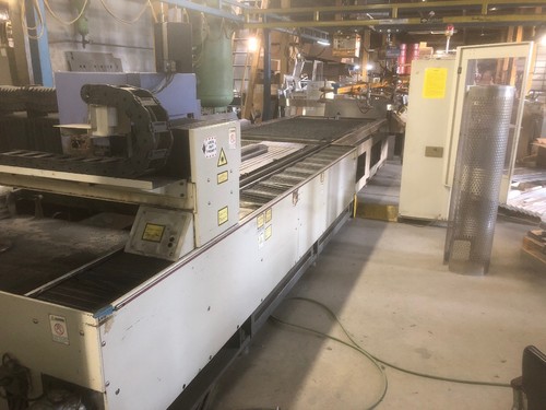 Mitsubishi 3020D laser cutting machine W/ LC10BV Control