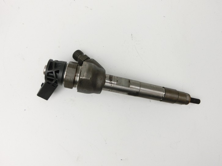 BMW F45 218d 14-18 2,0d 110KW Injektor Einspritzdüse Zyl.3 BMW F45 218d 14-18 21.09.2017 13538514146 8514146... Vorschau 4