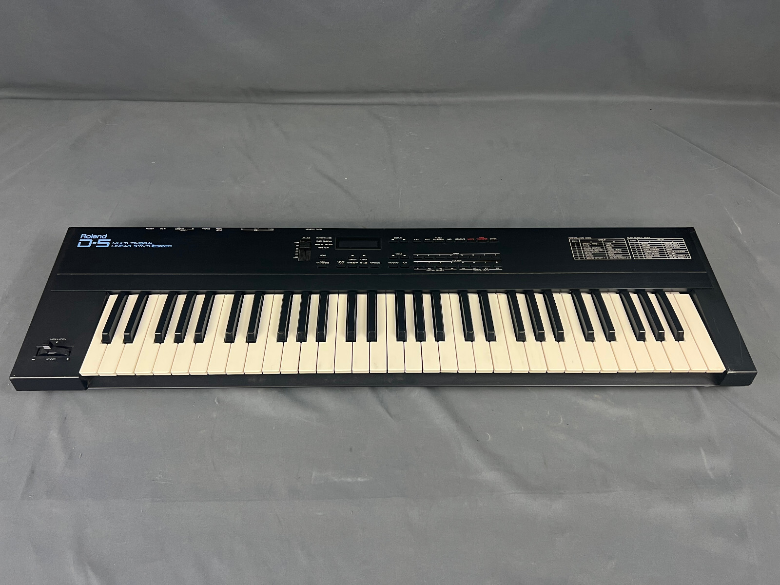DTM・DAW Roland D-550 ROLAND D-550 - Cyborg Studio