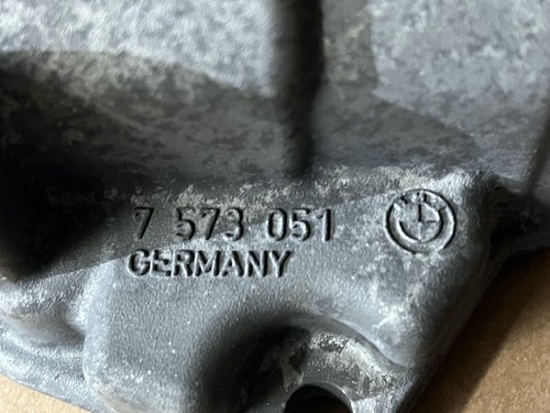 BMW N54 OIL FILTER HOUSING VALVE R5S2