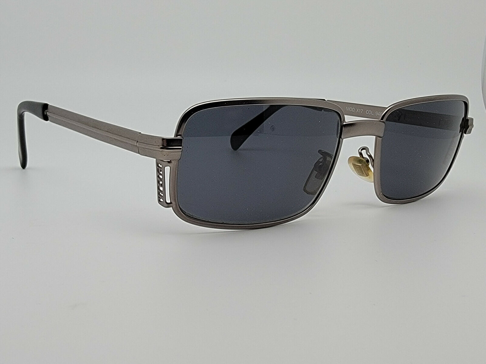 Versace Mod. X17 Col. 948 Silver Gunmetal Frame Grey Lens Versace Mod. X17 Col. 948 Silver Gunmetal Frame Grey Lens