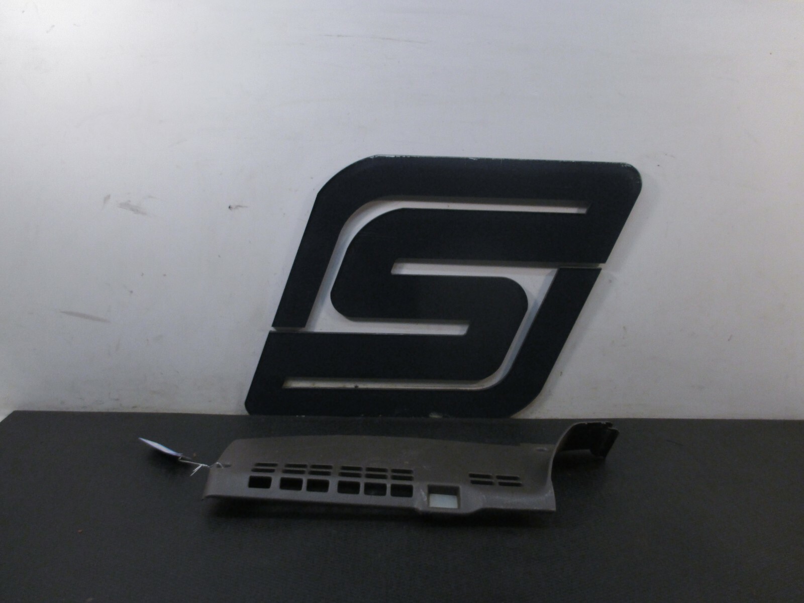 For 1984 Nissan 300ZX Passenger Right Side Under Dash Panel