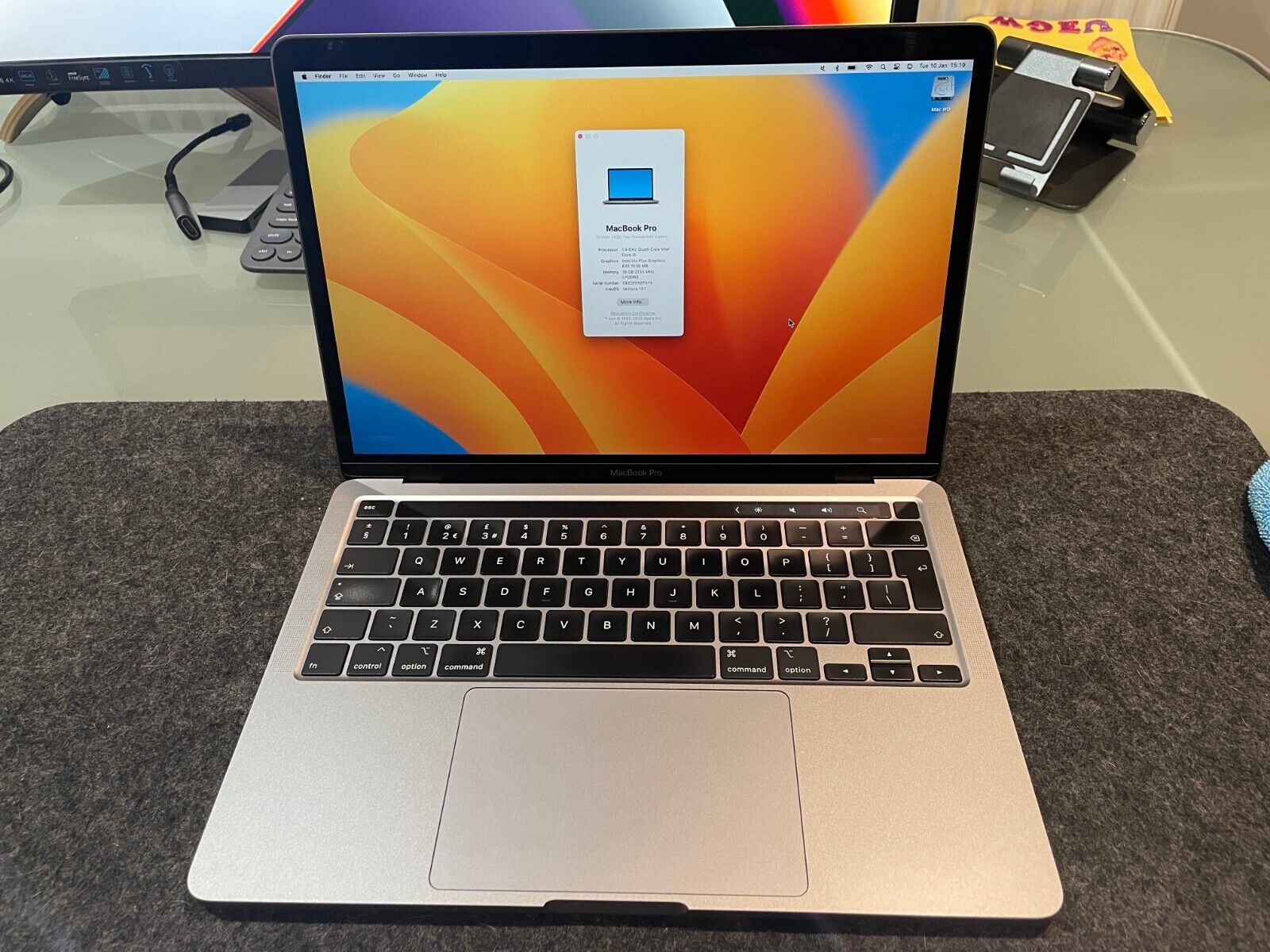 Apple MacBook Pro 13.3 Apple MacBook Pro 13.3