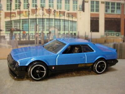 Hot Wheels ニッサン スカイラインセット Hot Wheels Mainline Premium Nissan Skyline GT-R R30 R32 R33