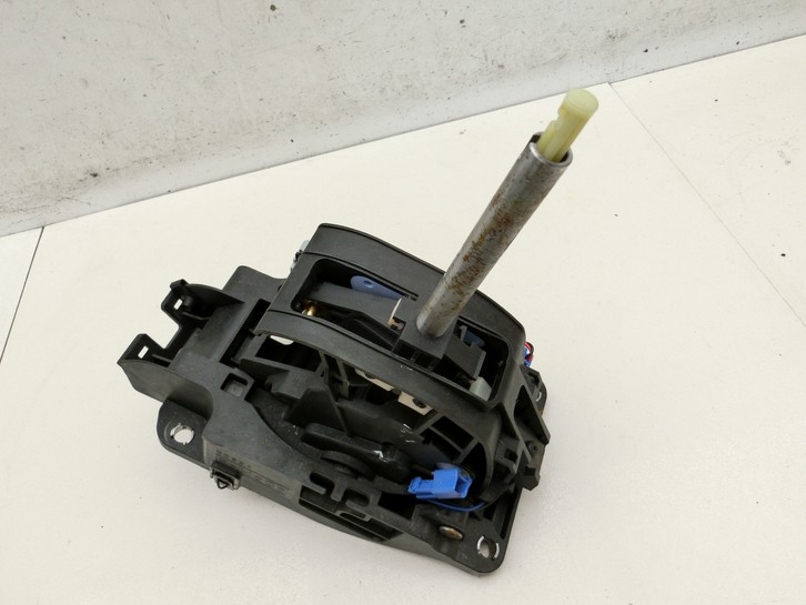 Ford Mondeo V 14-19 2,0 149KW Autom Schaltkulisse Schalthebel Ford Mondeo V 14-19 03.05.2014 DG9P-7K004-CC gebraucht Vorschau 5