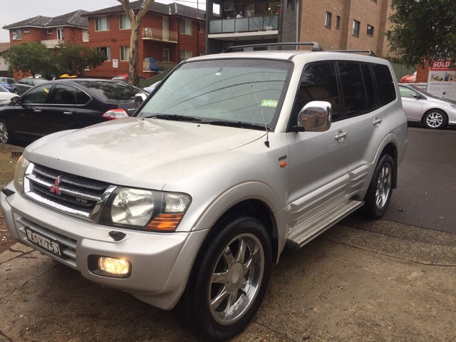 Mitsubishi 7 мест