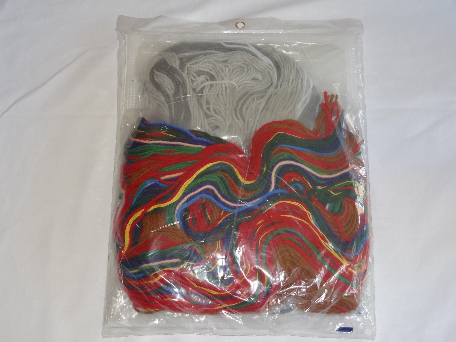 NEW 1994 BUCILLA Plastic Canvas Castle Playset 6113 Knight Princess Drawbridge