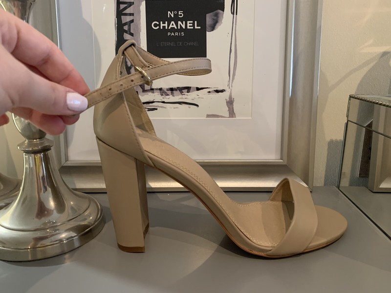nude heels size 10