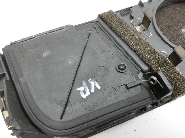 Audi A4 B6 8H 02-05 Blende für Armaturenbrett Abdeckung Luftkanal Audi A4 B6 8H 02-05 17.05.2005 8H1853189 gebraucht Vorschau 3