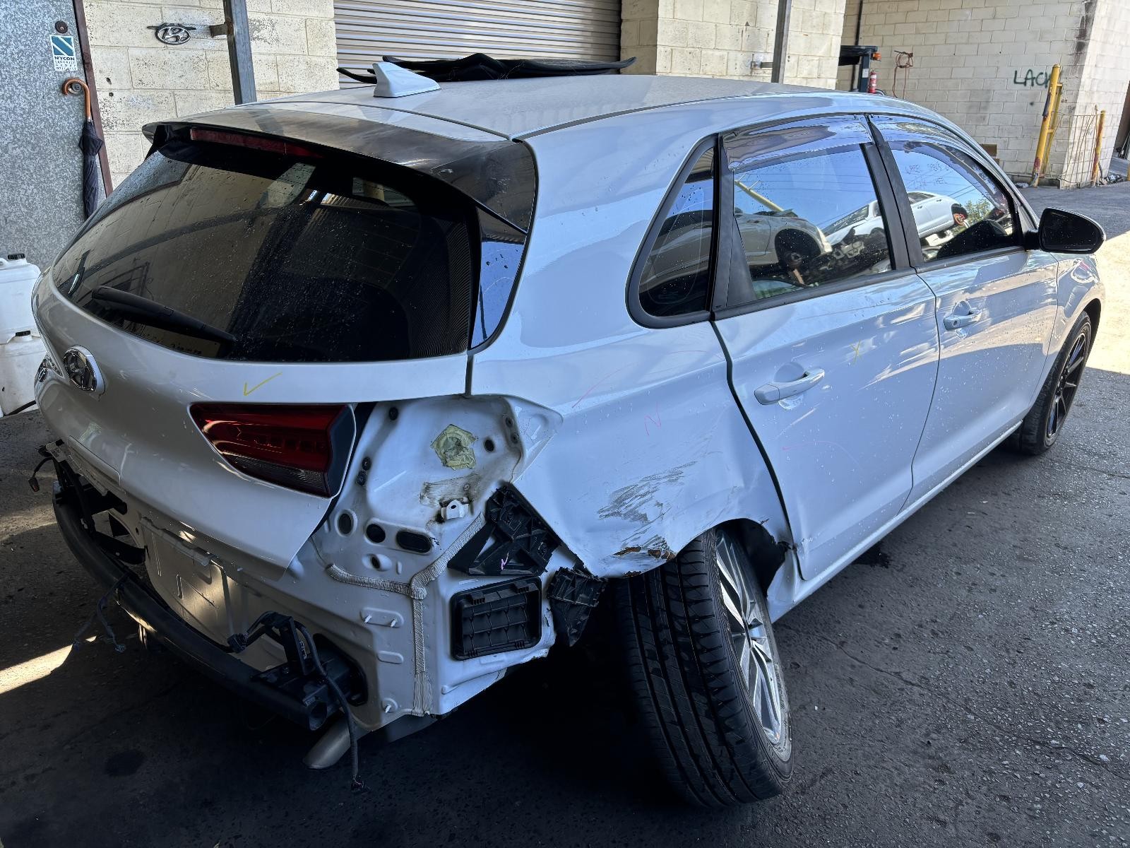 2019 Hyundai I30 RIGHT DOOR MIRROR PD HATCH (S.KOREA VIN KMHH) W/ POWER FOLD INDIC image 5