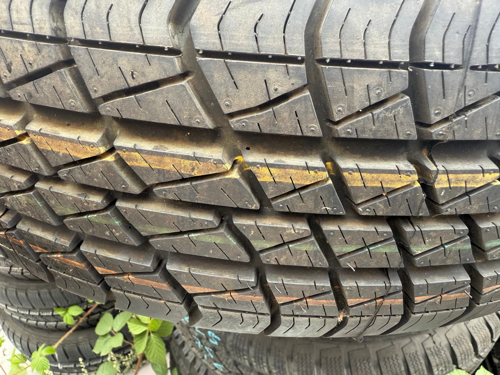 New 225 70 16 Goodyear, Wrangler HP, M+S, 102H, x1 Tyre (F1_tyres) FOD YD178