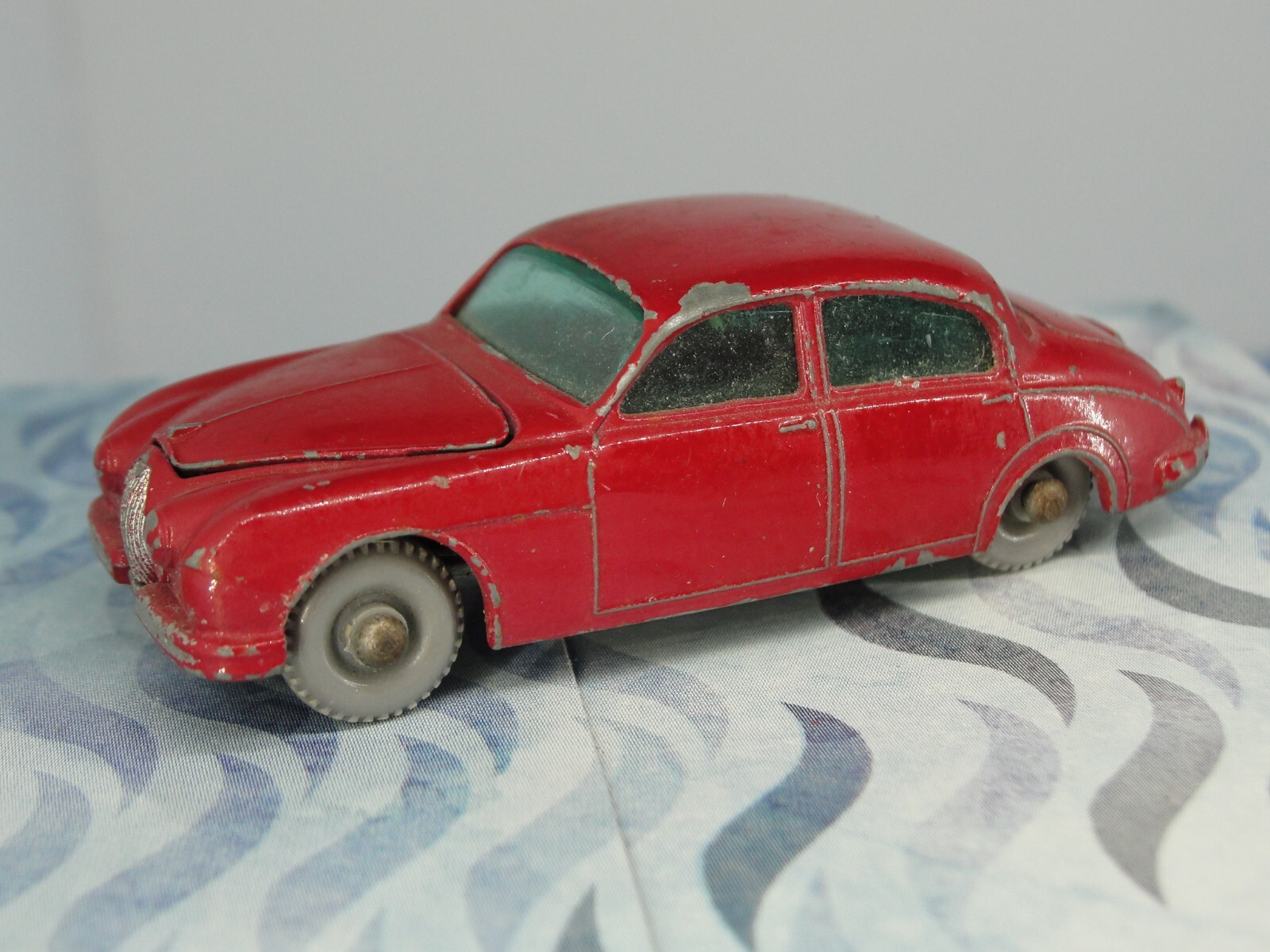 ミニカー MATCHBOX No.65 JAGUAR 3.4 Litre Sedan LESNEY MATCHBOX NO. 65 JAGUAR 3.4 LITRE SEDAN - BOXED | eBay