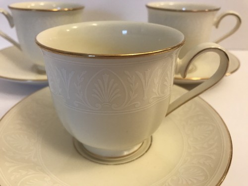 Set 3 LENOX Courtyard Gold Footed Tea Cups & Saucers Coffee Mugs White Ivory Lot