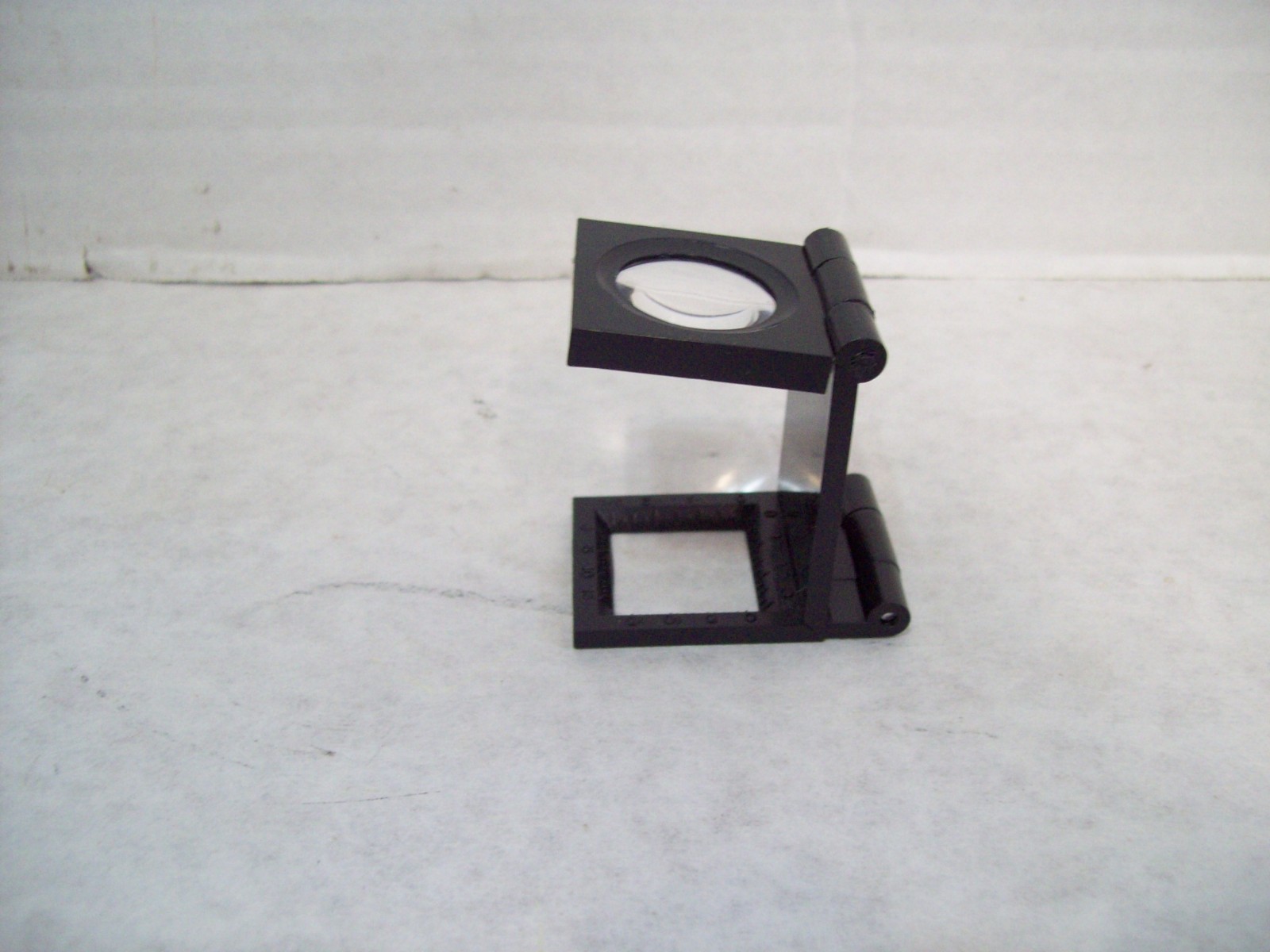 Magnifying Magnifier Glass Lens 5X Power Magnification W/ Bonus Magnifiers W5