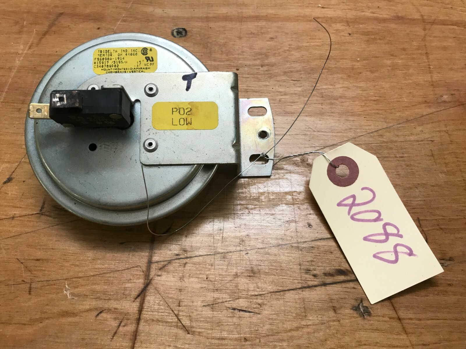 20 паспорт. Pd51429:680 реле давления воздуха. Реле давления honeywell c6097а2410 65013129. Ошибка реле давления воздуха. Механическое реле давления воздуха.