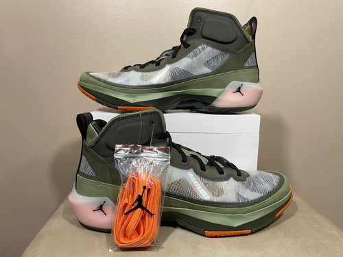 JORDAN× UNDEFEATEDのコラボバッシュ JORDAN37SP 専用 Jordan 37