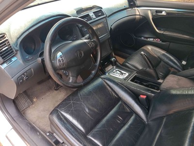 image 4 of interior