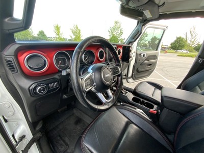 image 11 of interior