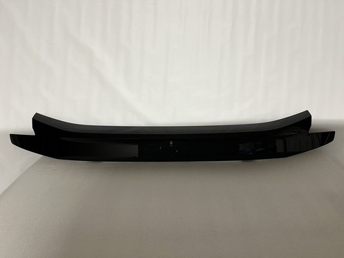 人気 GENUINE Subaru Forester E-Boxer Liftgate Trim Panel Molding ジャケット・アウター