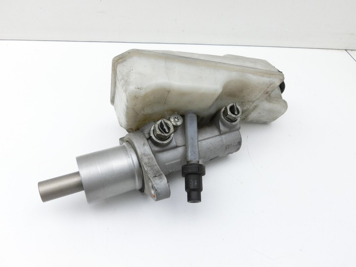 Ford Kuga I 08-12 Hauptbremszylinder Bremszylinder Ford Kuga I 08-12 20.09.2012 8V41-2140-AC 30856040 gebraucht Vorschau 4