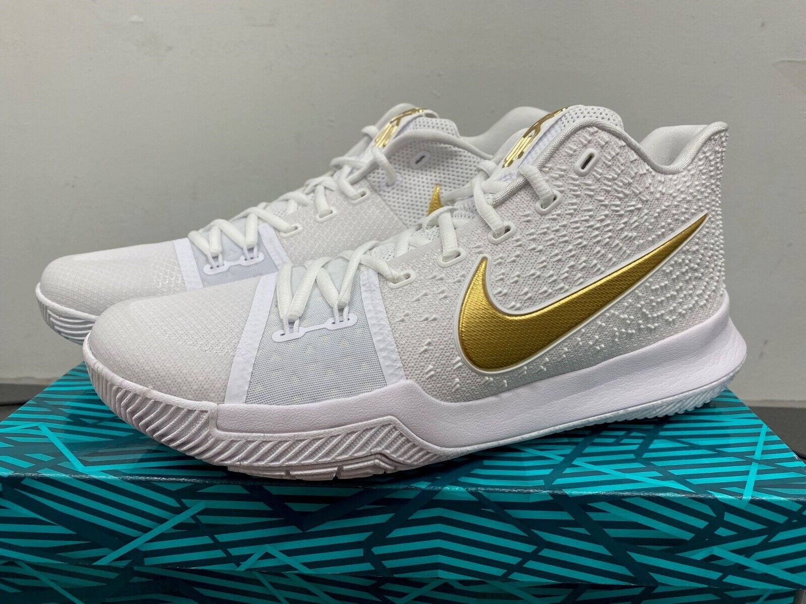Nike Kyrie 3 'Finals' - Size US11.5 | eBay Nike Kyrie 3 'Finals' - Size US11.5 | eBay