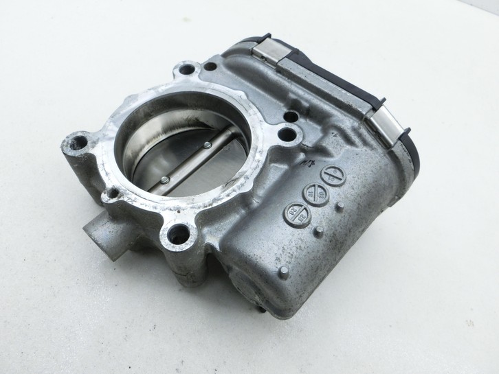 Mercedes CLA 180 C117 13-19 1,6 90KW 270.910 Drosselklappe Mercedes CLA 180 C117 13-19 15.12.2016 A2701410025... Vorschau 5