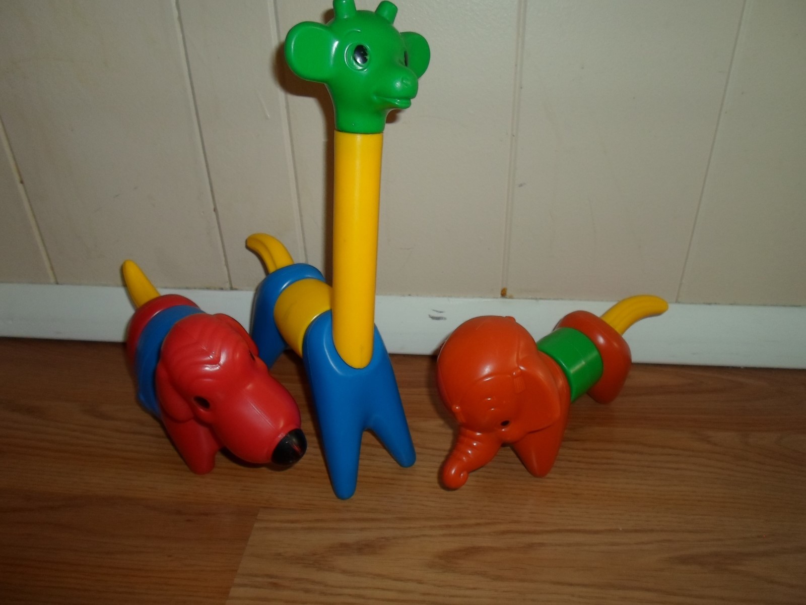 Tupperware Toys Animals,16 Pieces Dog,Giraffe and Elephant