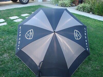 NIKE GOLF TIGER WOODS TW VINTAGE UMBRELLA MAROON AND BLACK 2 CANOPY AUTO OPEN