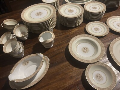 Noritake Adelpha Dinner Service Set For 12. 413120