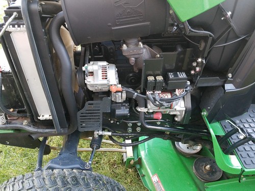 JOHN DEERE 2032R 4WD COMPACT TRACTOR 62D MOWER HYDRO LIFT W/ 439HRS VERY NICE!