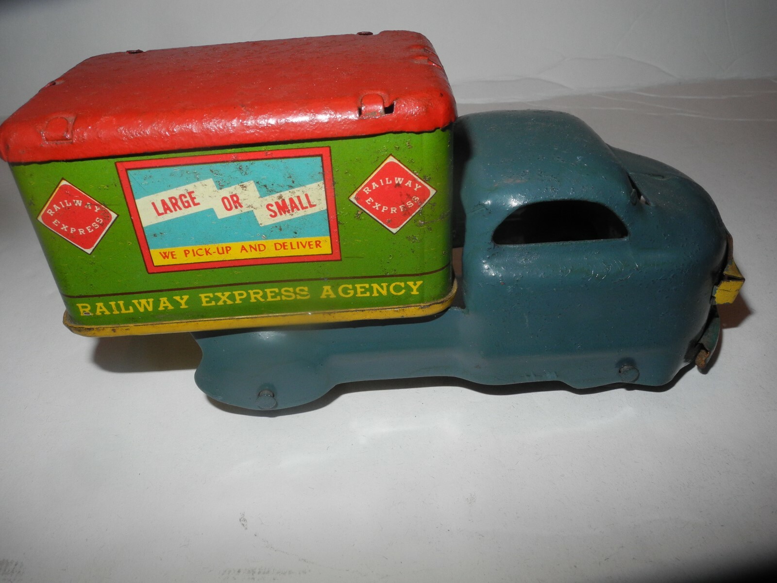 Rare Vintage RAILWAY EXPRESS AGENCY Steel Box Truck Wyandotte!