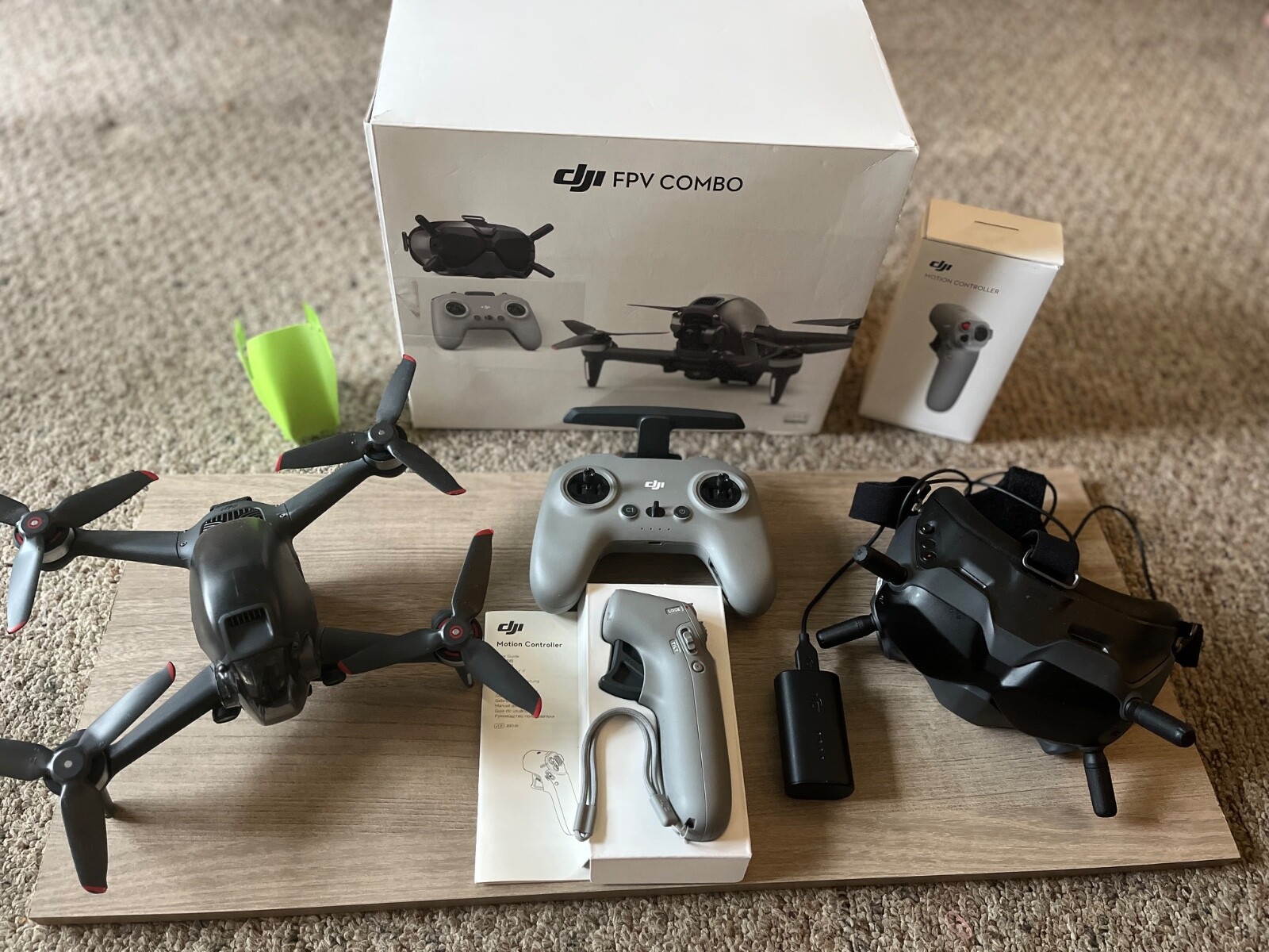 DJI FPV COMBO フルセット Amazon.com: DJI FPV Drone Combo with Remote Controller and
