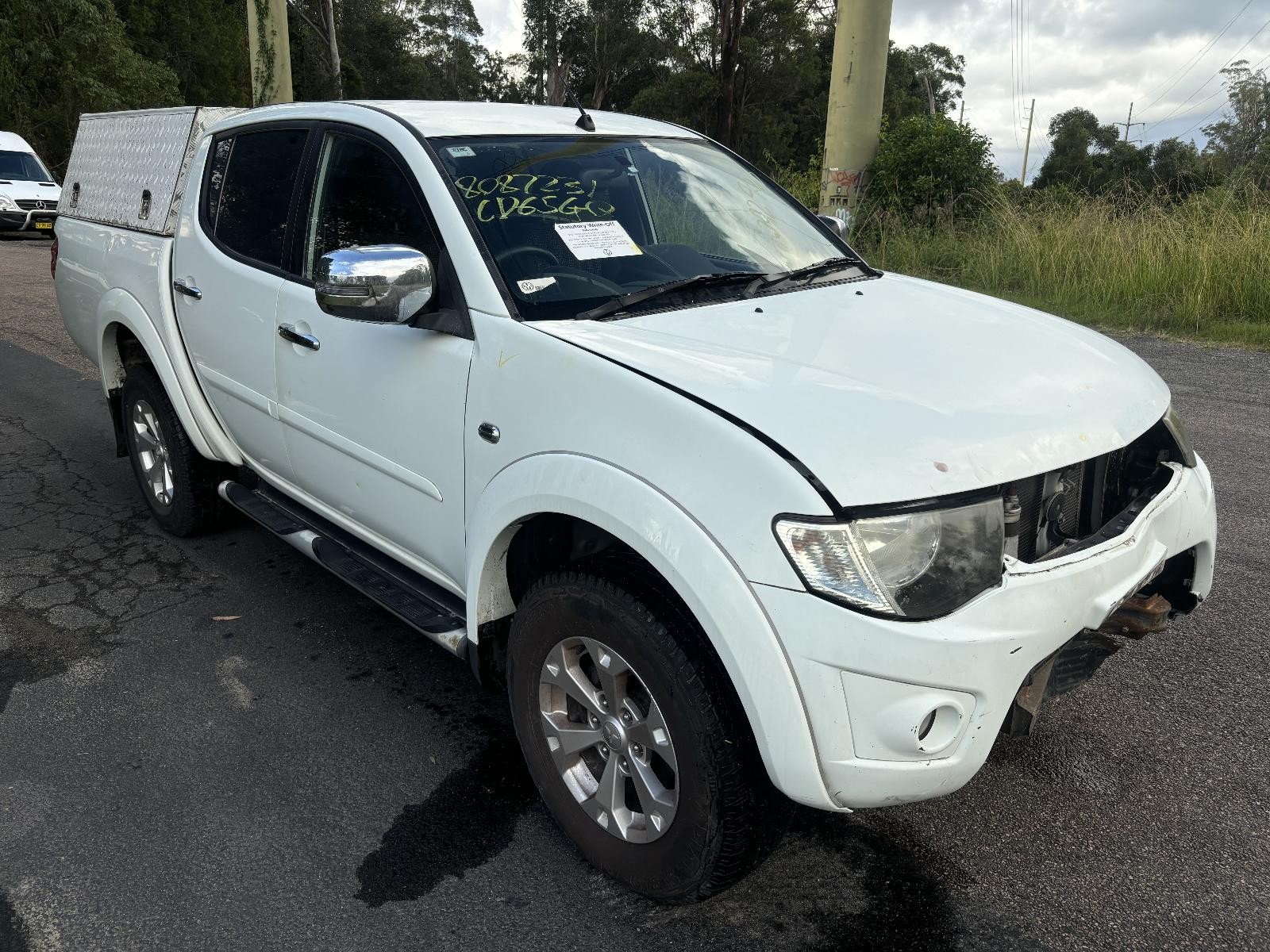 2015 Mitsubishi Triton LEFT DOOR MIRROR MN POWER CHROME W/ INDICATOR TYPE 08/09-0 image 3