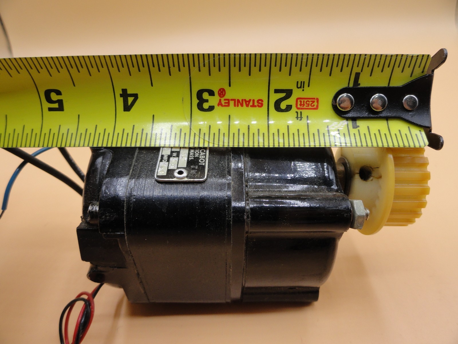 Holtzer-Cabot Early Electric AC Motor 115 VAC, 60 RPM