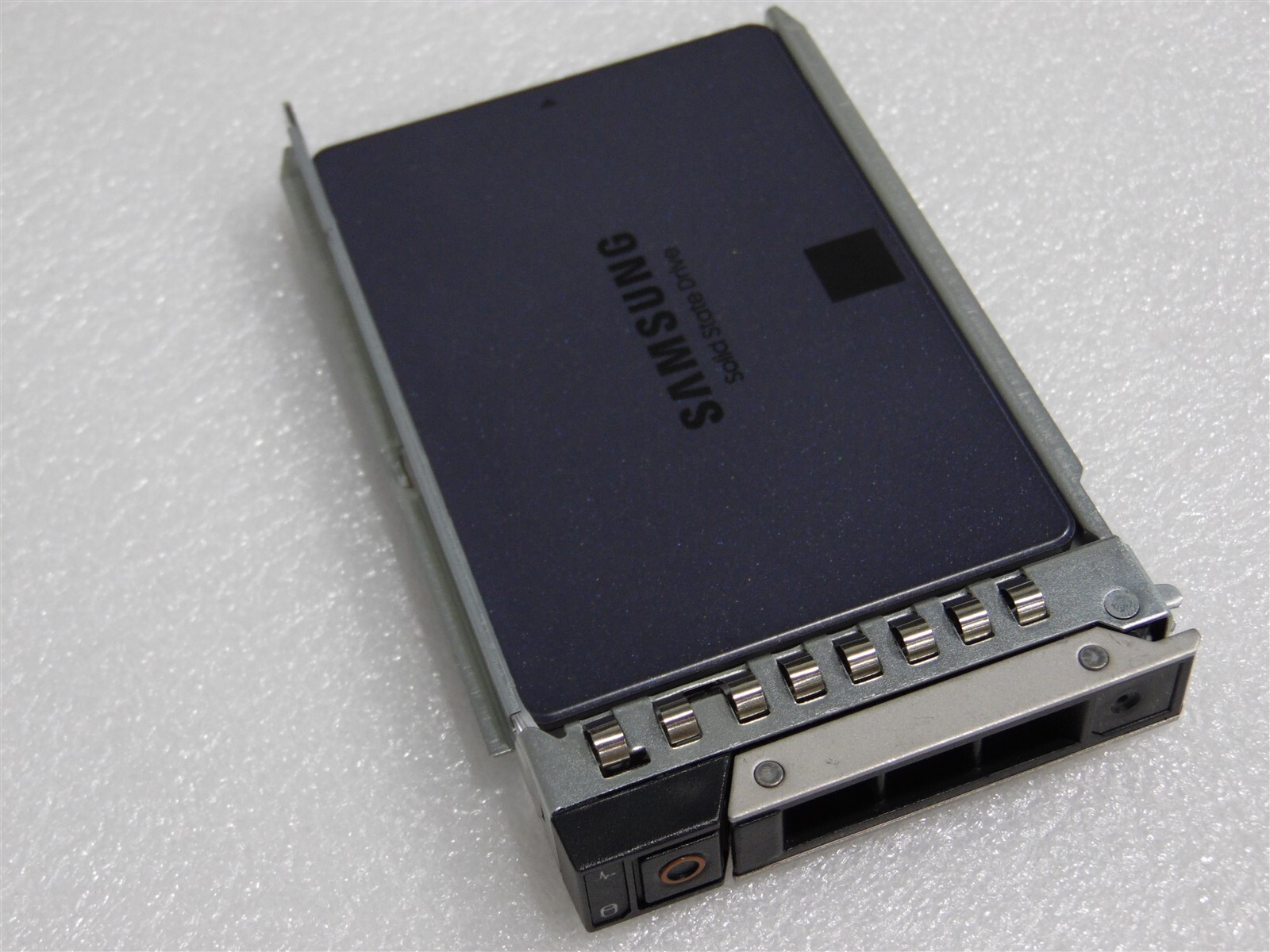 K*z様 4TB SATA SSD 2.5インチ Amazon.com: KingSpec 4TB 2.5