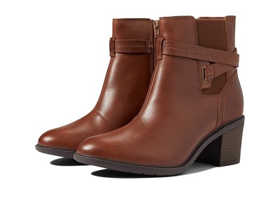 

Женские сапоги Clarks Scene Star