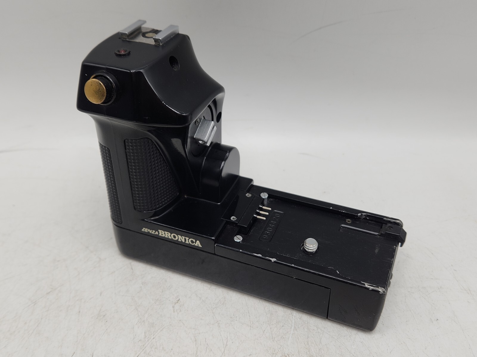 Zenza Bronica モーターワインダー Ei ETR 645 ブロニカ 美品☆ZENZA BRONICA ブロニカ モーターワインダー Ei ETR用 Si