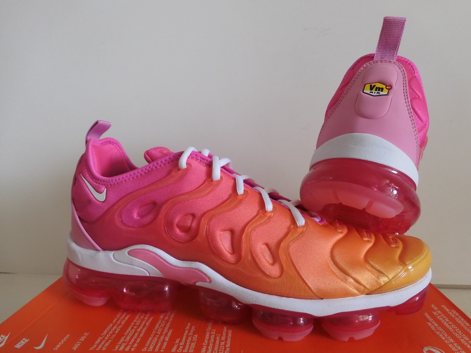 Pre-owned Nike Wmns  Air Vapormax Plus Laser Fuchsia-white Sz 9.5 [ci9900-600] In Pink