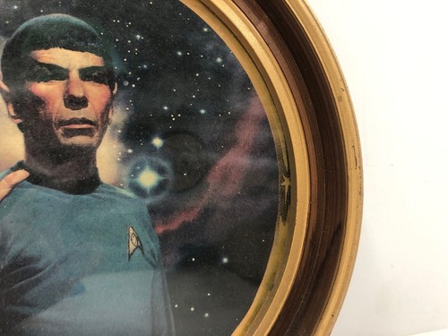 Vintage 1970’s Star Trek Spock Round Space Window Porthole Picture Decor 9”