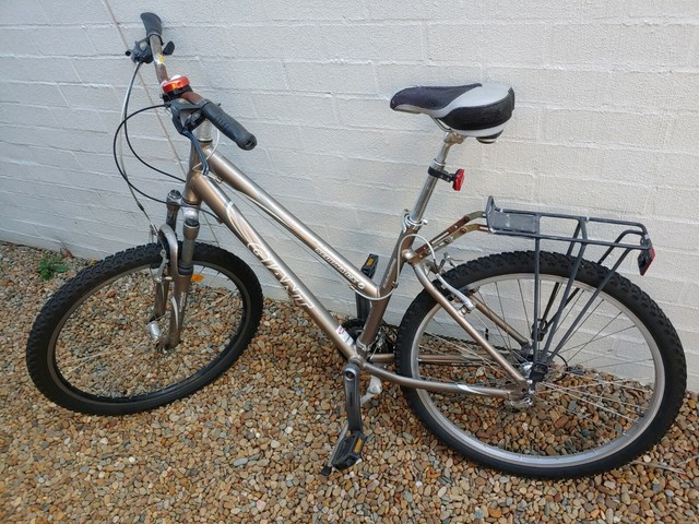 giant mountain bikes gumtree