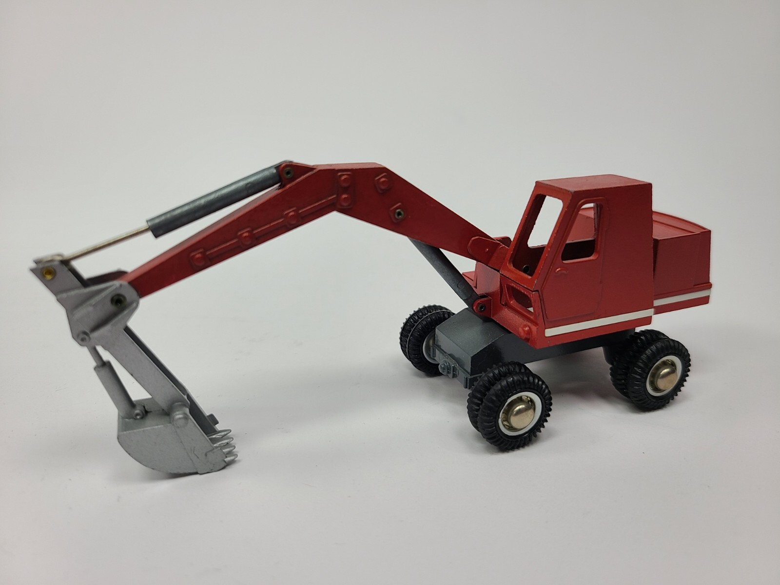 O&K MH6 Wheeled Excavator - Gescha Strenco 1:50 Scale