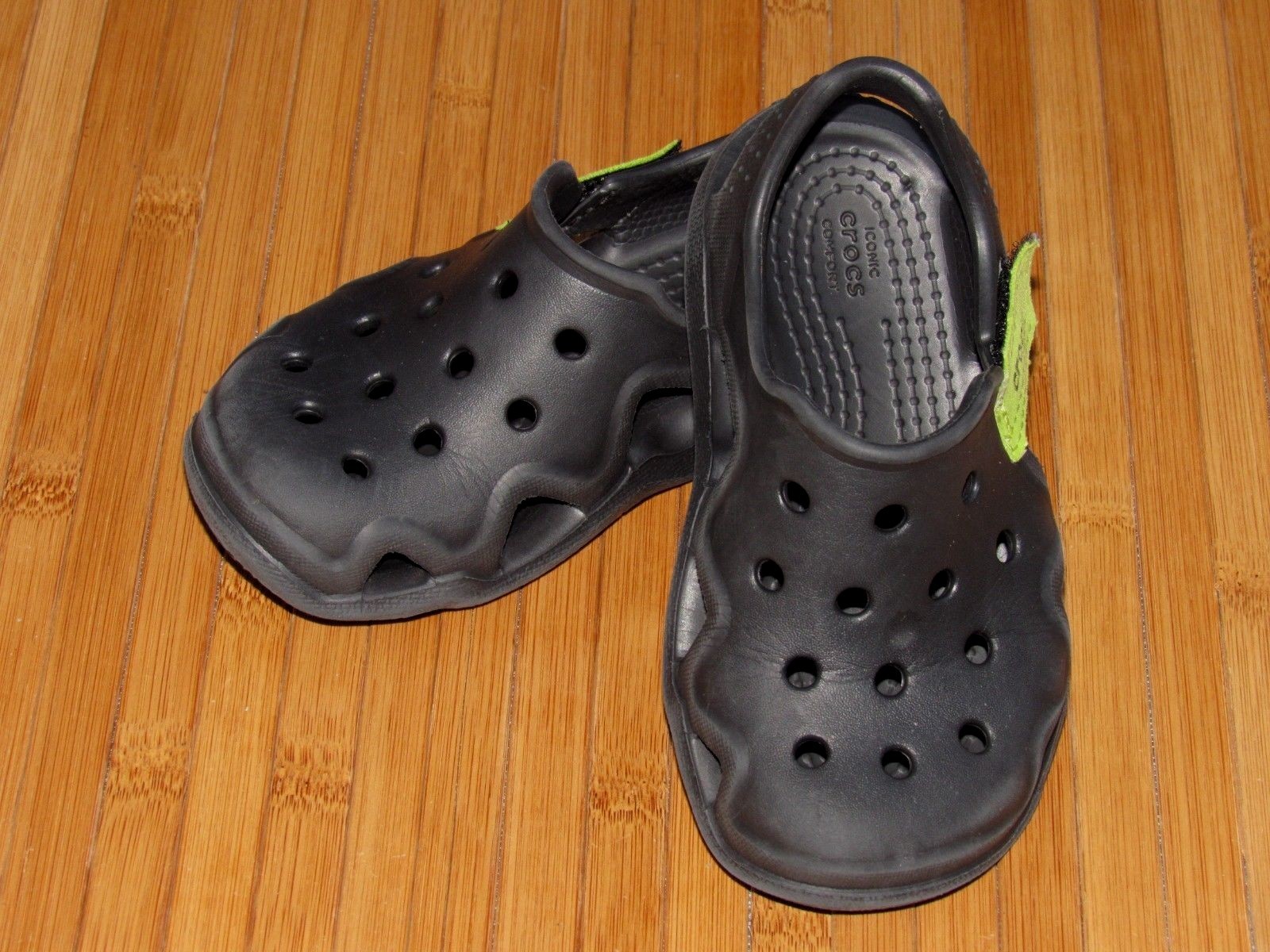 Crocs Iconic Comfort Youth Children Unisex Clogs Shoes Sandals Black Size 8 C