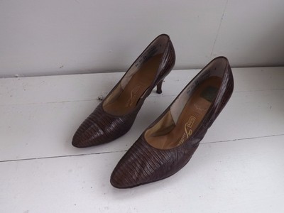 60s Vintage Heels Classic Shoes Sears Featherlite 5 1/2 Pointy Toe Faux Snake