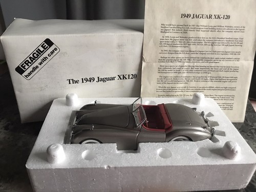 Danbury Mint 1:24 1949 Jaguar XK-120. W/ Original Box And