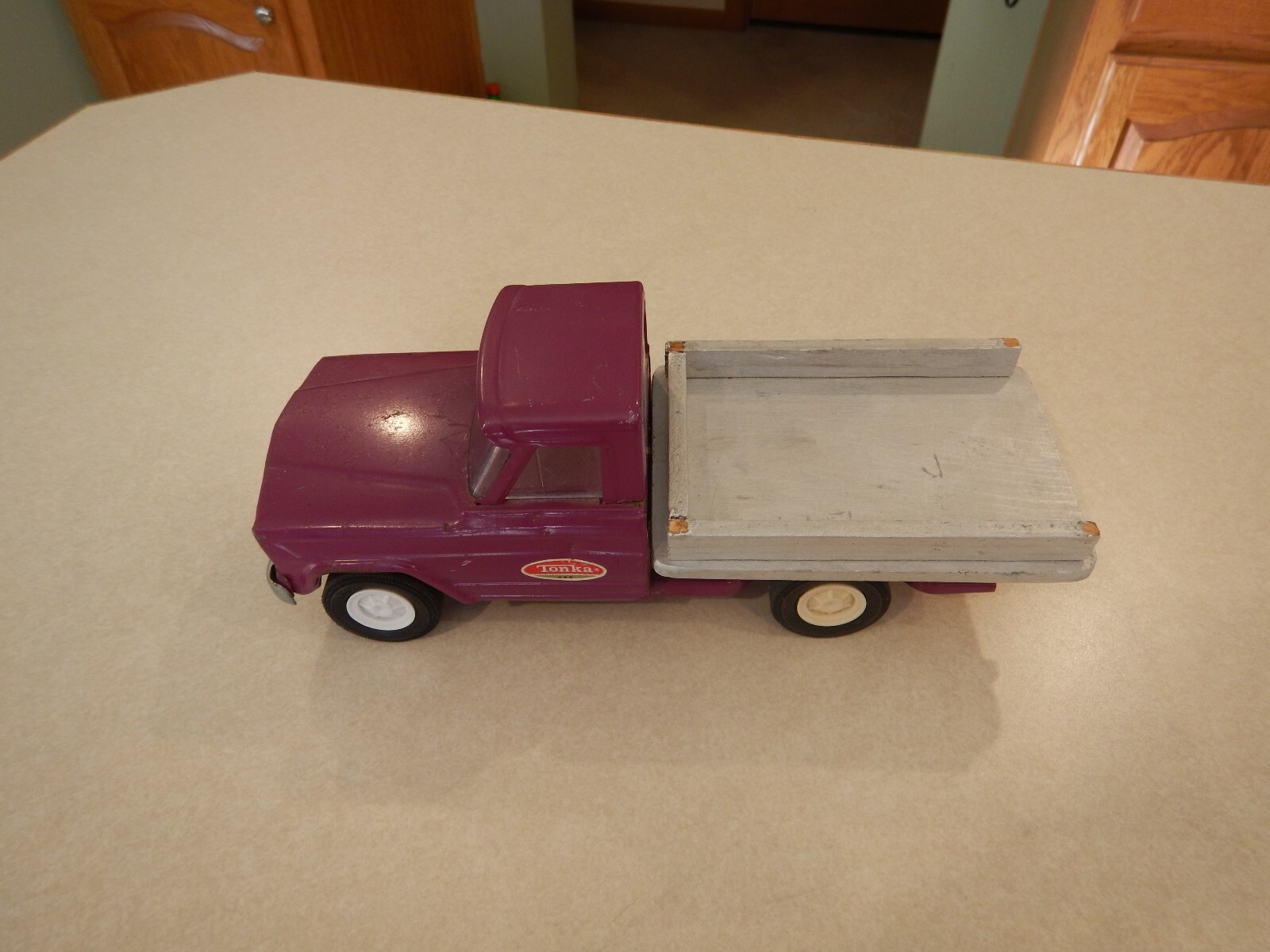 VINTAGE TONKA TOY JEEP WITH HOME MADE BED